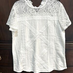New without tags white lace top size large.